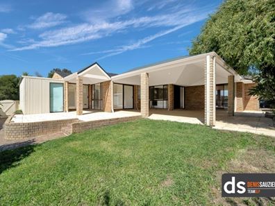 4 Inglis Court, Kingsley WA 6026