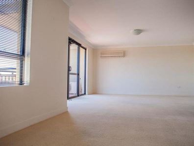 5/2 Wattlebird Loop, Joondalup WA 6027