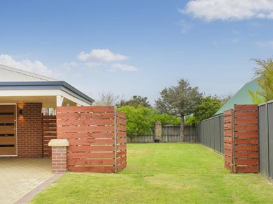 32 Seattle Court, Quindalup WA 6281