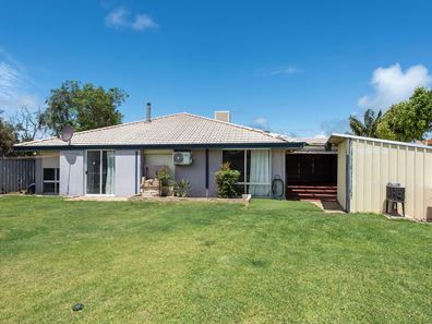 12 Karrawa Gardens, Port Kennedy WA 6172