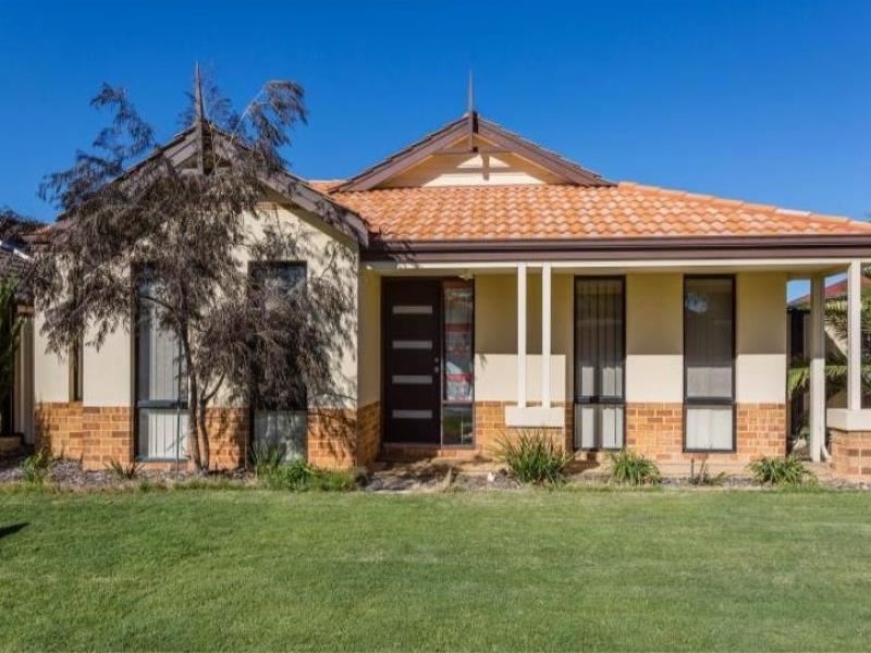 25 Salamanca Turn, Clarkson WA 6030