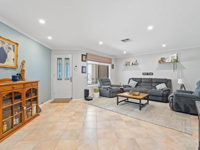 34 Mosedale Loop, Waikiki WA 6169