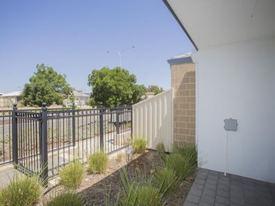 236 Wentworth Parade, Success WA 6164