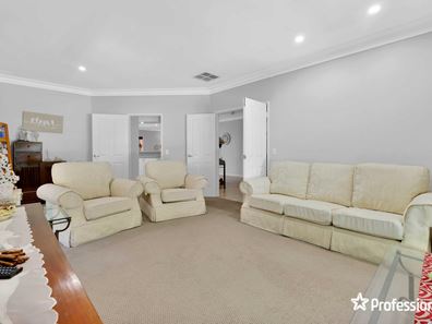 81 Eucalyptus Boulevard, Canning Vale WA 6155