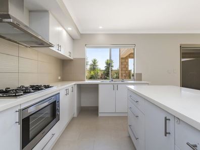 40 Yeedong Road, Falcon WA 6210