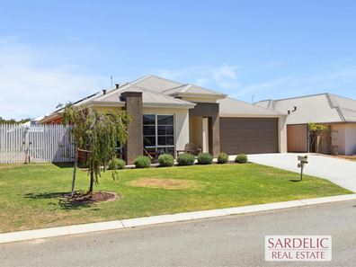52 Peavey Road, Whitby WA 6123