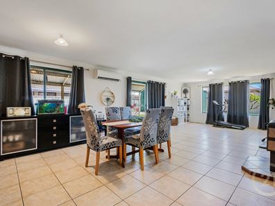 9 Sunstone Brace, Australind WA 6233