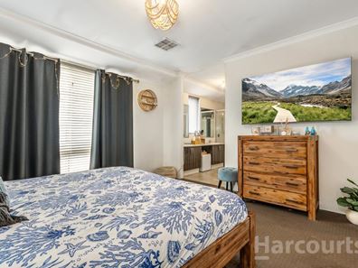 27 Sandridge Street, Banksia Grove WA 6031