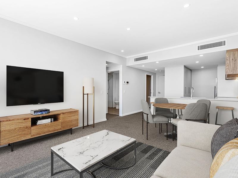 505/8 Henley Street, Como