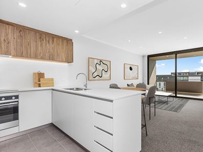505/8 Henley Street, Como WA 6152