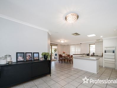 6 Breton Court, Ballajura WA 6066