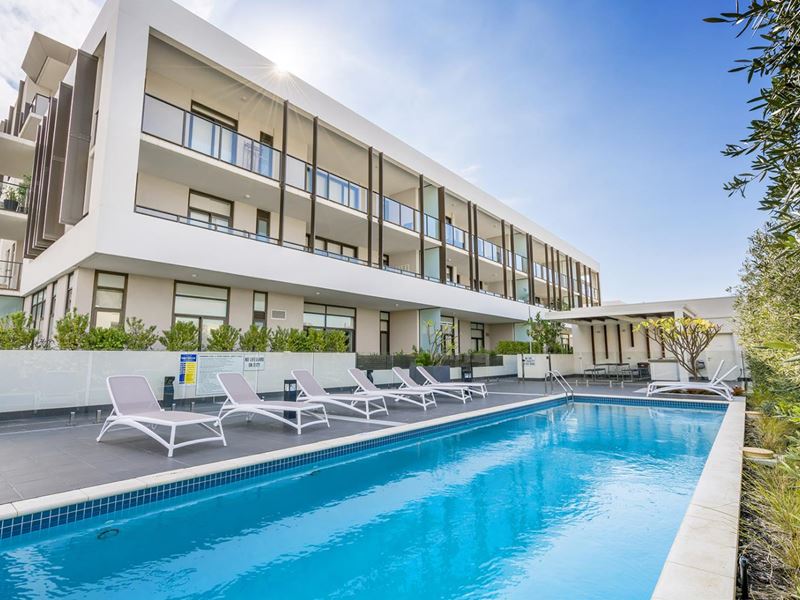 42/1 Freshwater Parade, Claremont