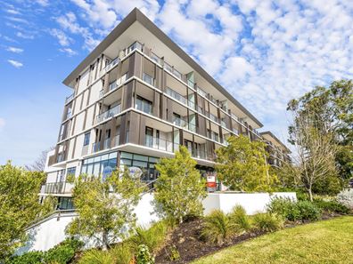 42/1 Freshwater Parade, Claremont WA 6010