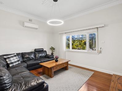 8 Almondbury Street, Bayswater WA 6053