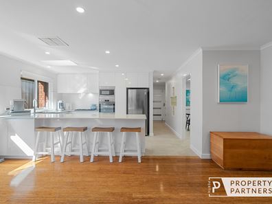 105 Lynn Street, Trigg WA 6029