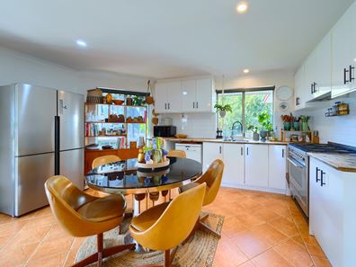 14 Stoddart Corner, Mckail WA 6330