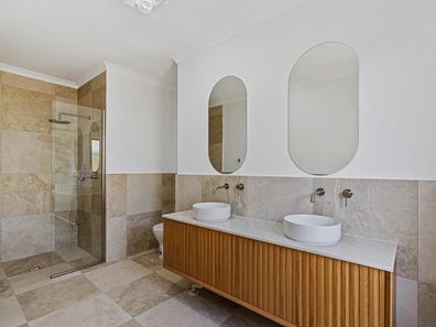 7 Penda Close, Halls Head WA 6210