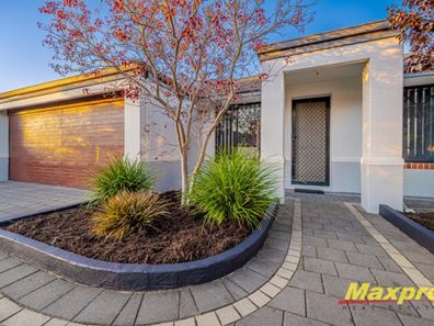 15 Mudlark Close, Langford WA 6147