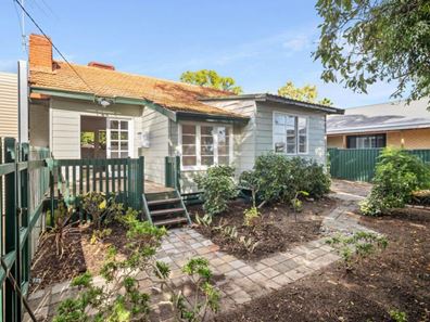 13 Kalara Road, Koongamia WA 6056