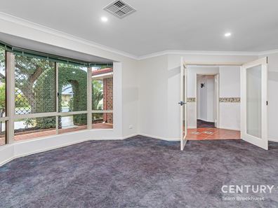 51 Bindoon Loop, Huntingdale WA 6110