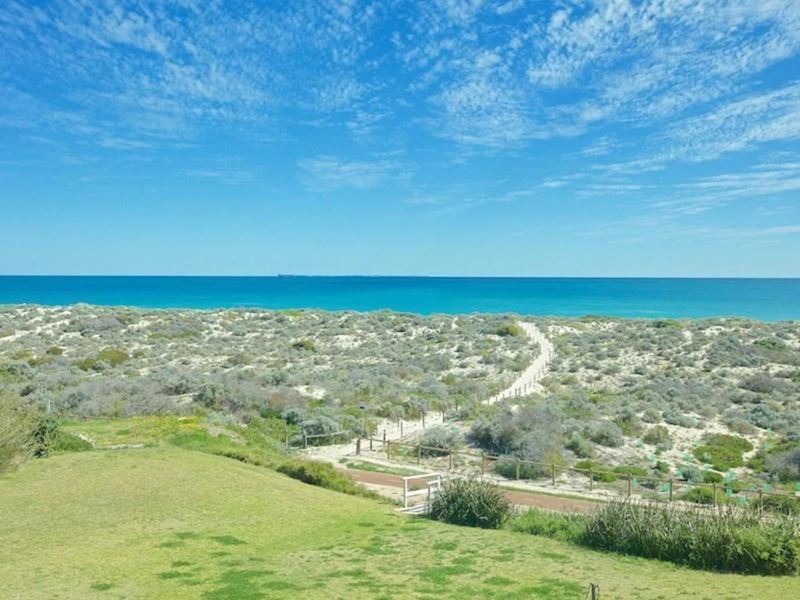 7/287 West Coast Highway, Scarborough WA 6019