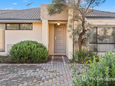 4/26 Prince Street, Queens Park WA 6107