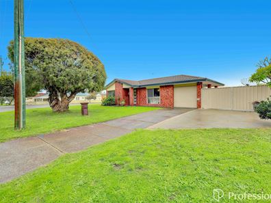16 Stockman Way, Cannington WA 6107