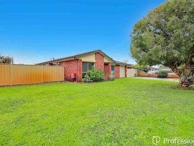 16 Stockman Way, Cannington WA 6107
