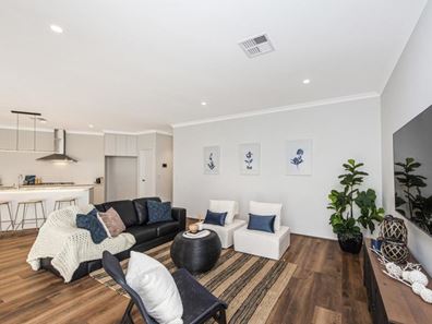9C Smilax Court, High Wycombe WA 6057