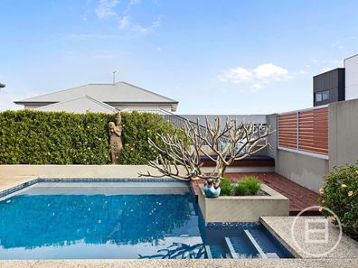 54 Arabella Loop, North Coogee WA 6163
