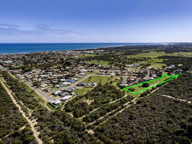 104 Chapman Valley Road, Waggrakine WA 6530