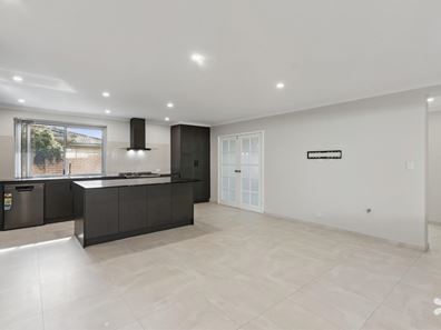 5 Montfort Place, Morley WA 6062