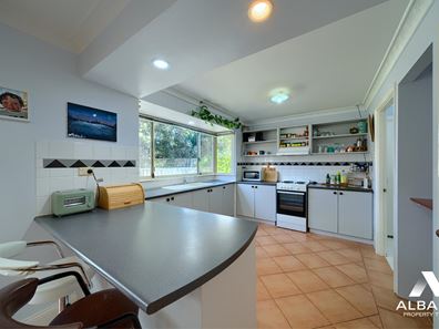 2 Rycraft Drive, Spencer Park WA 6330