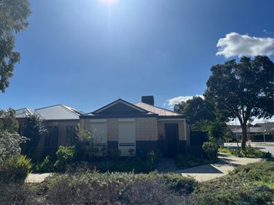19 Micrantha Way, Banksia Grove WA 6031