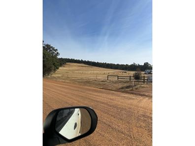 187 O'connell Road, Wandering WA 6308