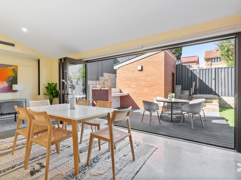 7/2 Burt Street, Fremantle WA 6160