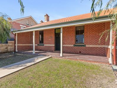 7/2 Burt Street, Fremantle WA 6160