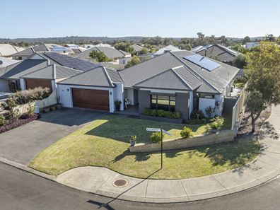13 Wentworth Loop, Dunsborough WA 6281