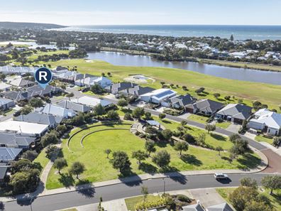 13 Wentworth Loop, Dunsborough WA 6281