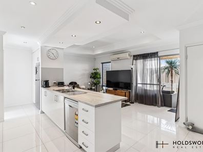 15A Eastbourne Crescent, Nollamara WA 6061