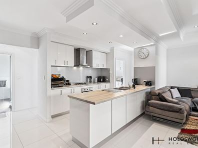 15A Eastbourne Crescent, Nollamara WA 6061