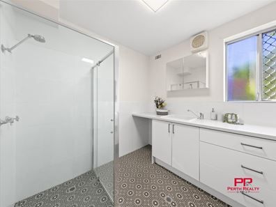6/8 Wood Street, Inglewood WA 6052