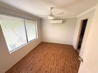1 Boaz Street, Karloo WA 6530