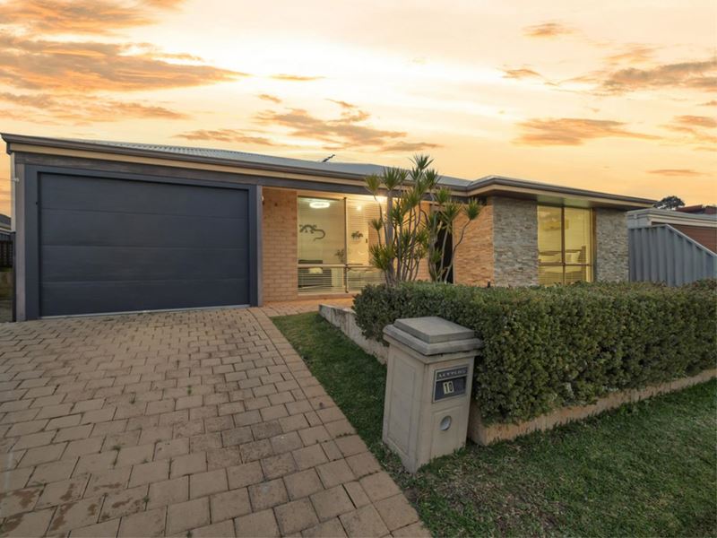 10 Alpina Promenade, Banksia Grove