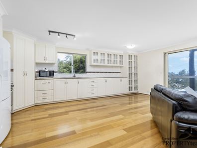 12 Tailer Street, Drummond Cove WA 6532
