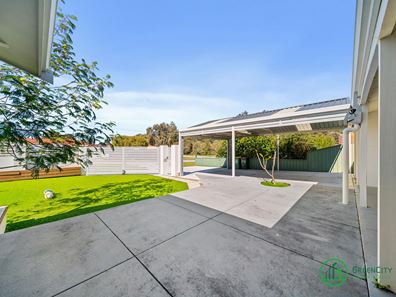 13 Bywood Way, Lynwood WA 6147
