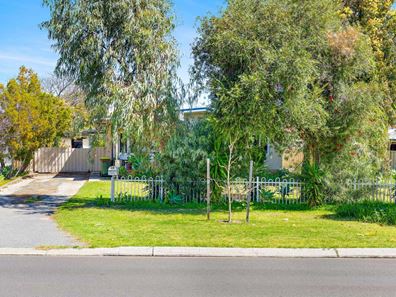 29 Simons Street, Coolbellup WA 6163