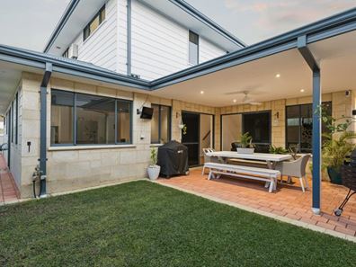 166A Holbeck Street, Doubleview WA 6018