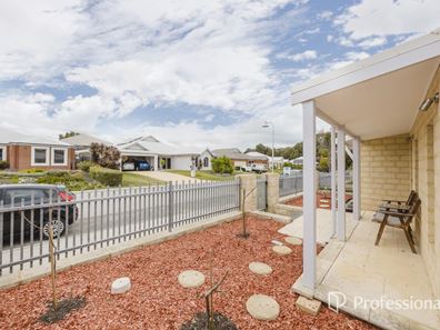 15 Whitecap Street, Yanchep WA 6035