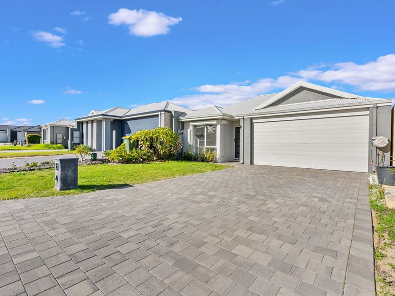 16 Limari Place, Sinagra WA 6065